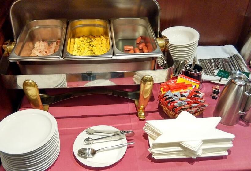 Отель Rua Villar