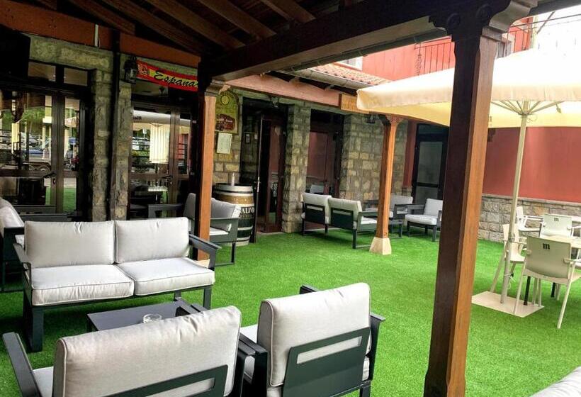 田舎風ホテル Apartamentos Peña Santa