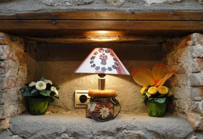 هتل روستایی Posada La Mies