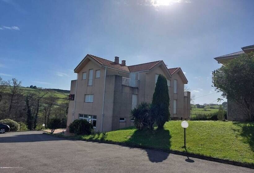 هتل روستایی Villanueva