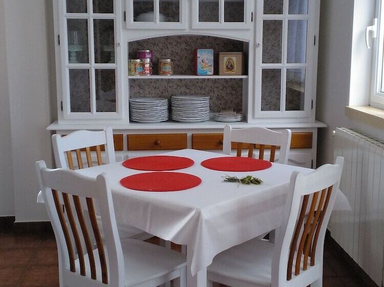 هتل روستایی Villanueva