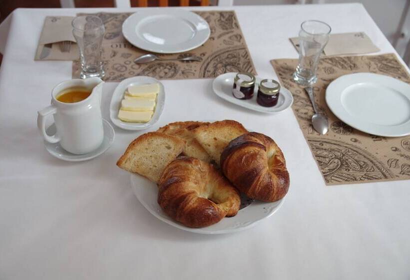 هتل روستایی Villanueva