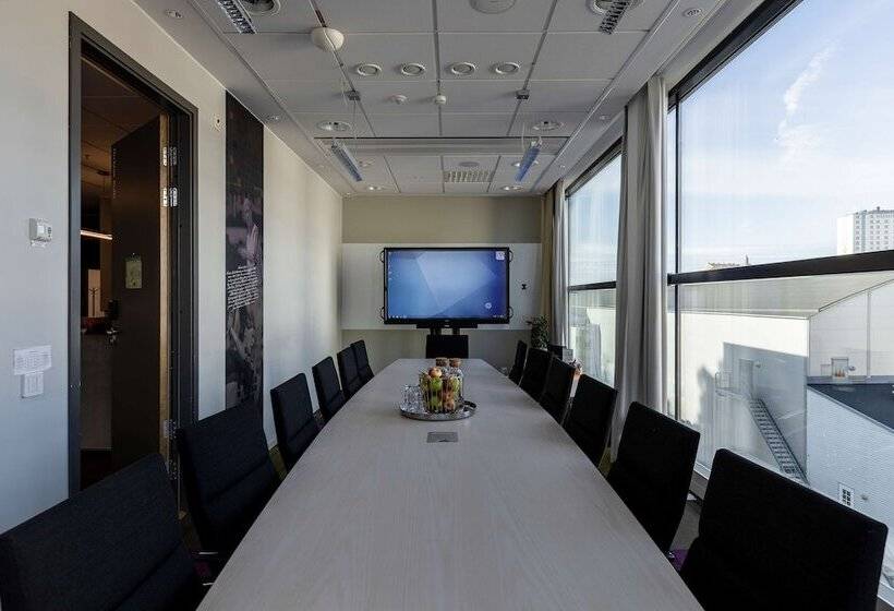 فندق Scandic Alvik