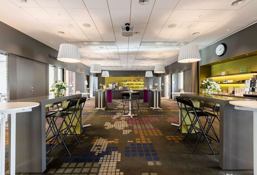 فندق Scandic Alvik