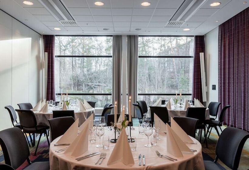 فندق Scandic Alvik