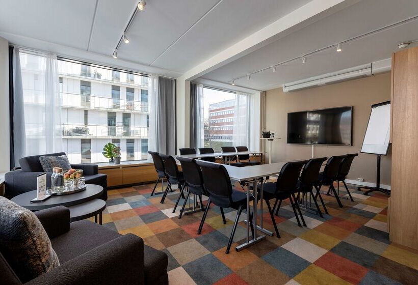 فندق Scandic Alvik