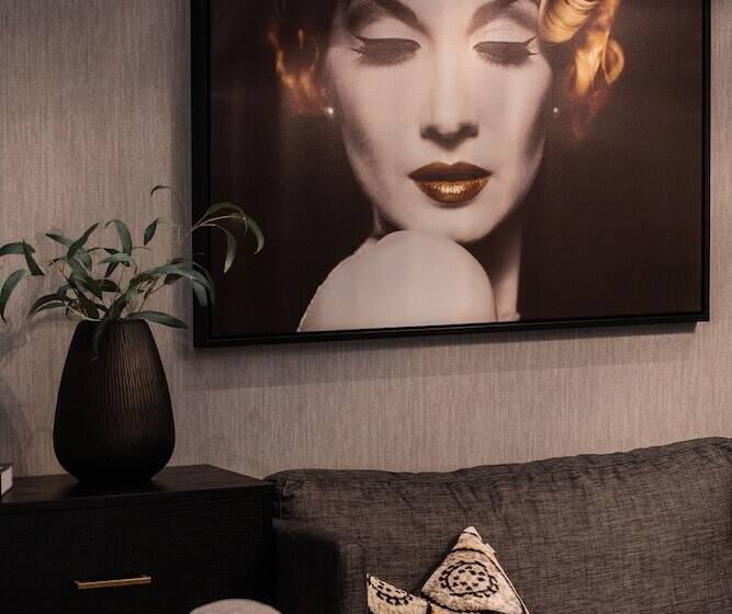 هتل Scandic Syv Søstre