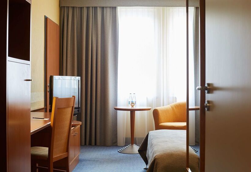 هتل Scandic Wrocław