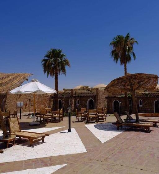 בית מלון כפרי Seti Abu Simbel Lake Resort