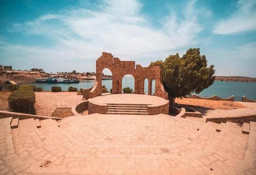 בית מלון כפרי Seti Abu Simbel Lake Resort