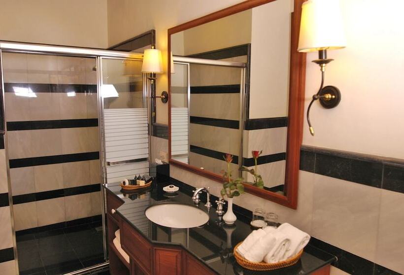 酒店 Settha Palace