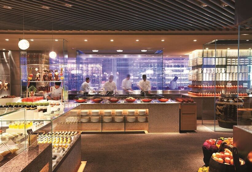 هتل Shangri La Qingdao   May Fourth Square