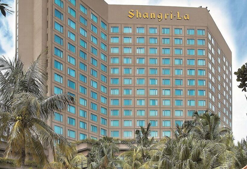 ホテル Shangrila Surabaya
