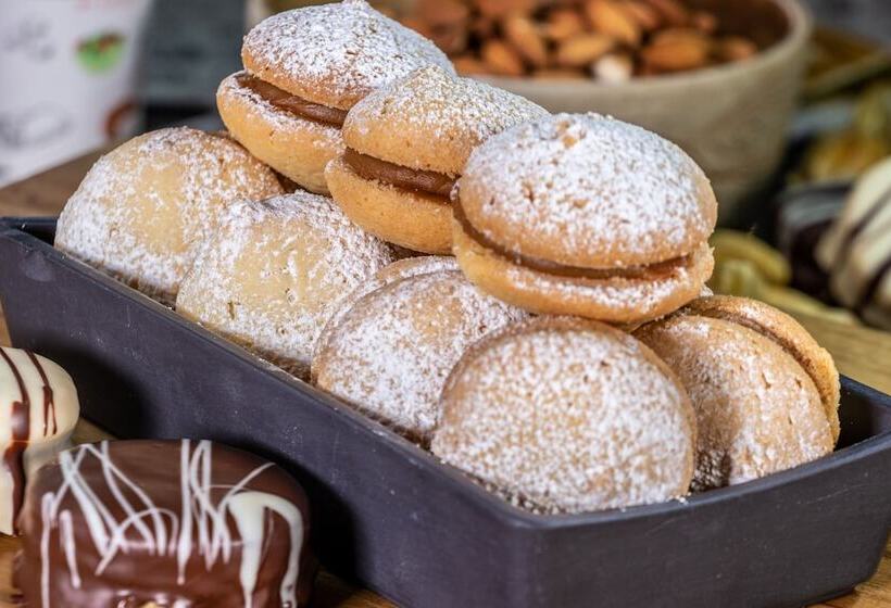 Отель Sheraton Quito