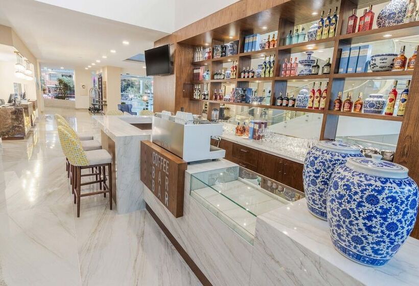 Отель Sheraton Quito