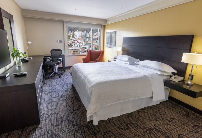 Отель Sheraton Quito