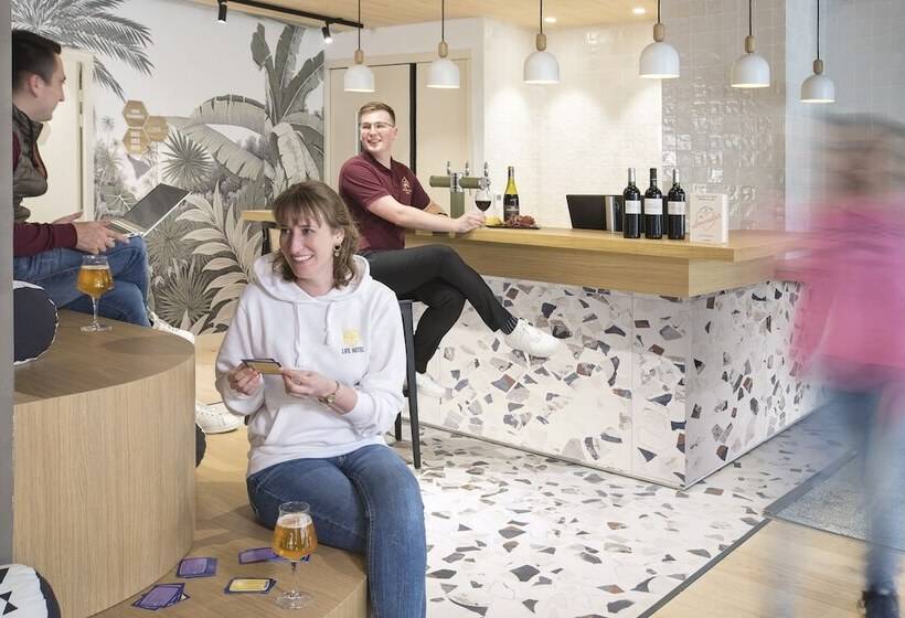 هتل Hôtel Life Bordeaux Gare   Bg