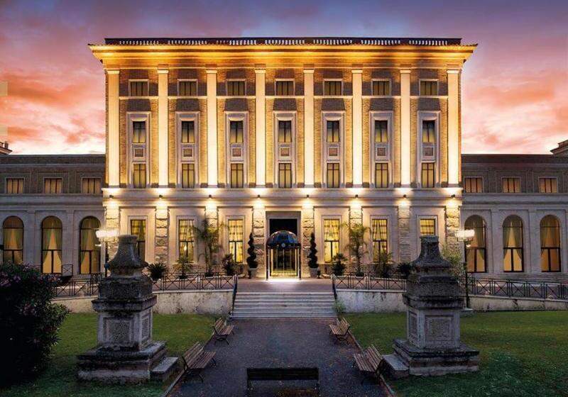 בית מלון כפרי Th Roma  Carpegna Palace