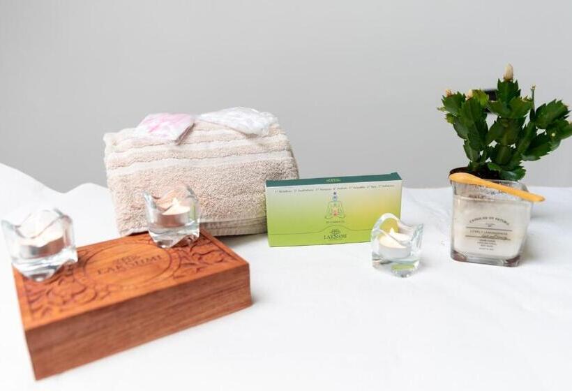 هتل Th Roma  Carpegna Palace