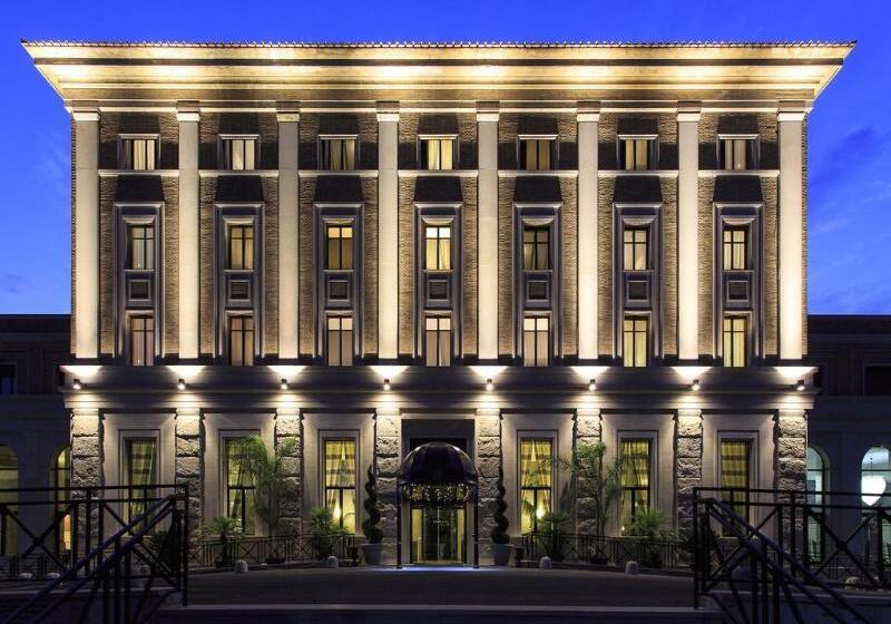 هتل Th Roma  Carpegna Palace