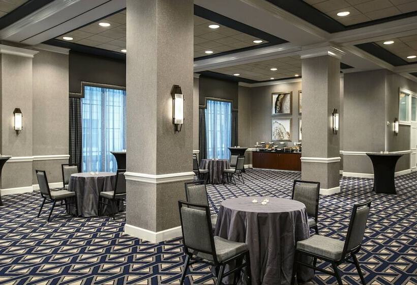 The Notary Hotel, Philadelphia, Autograph Collection