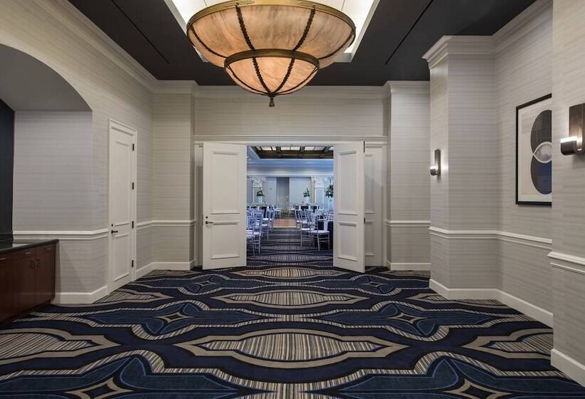 The Notary Hotel, Philadelphia, Autograph Collection