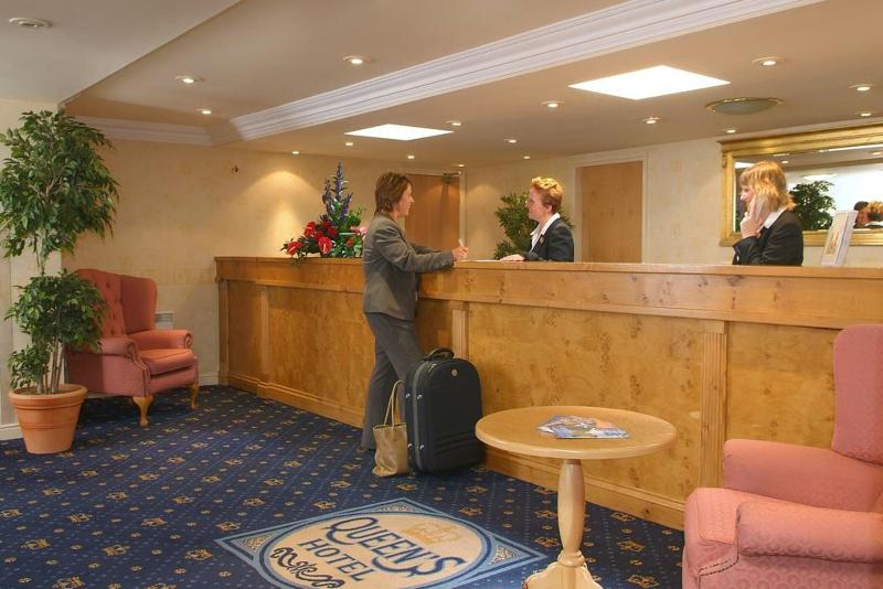 בית מלון כפרי The Queens