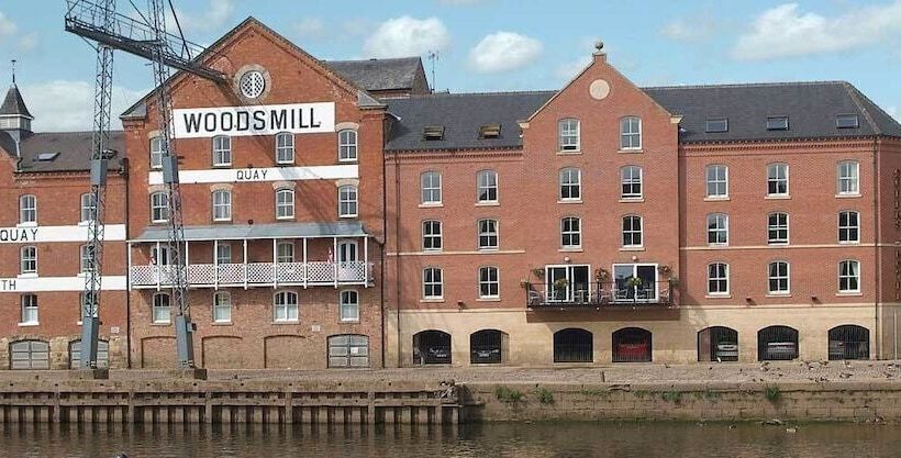 בית מלון כפרי The Queens