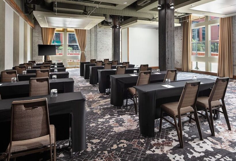 هتل The Westin St. Louis