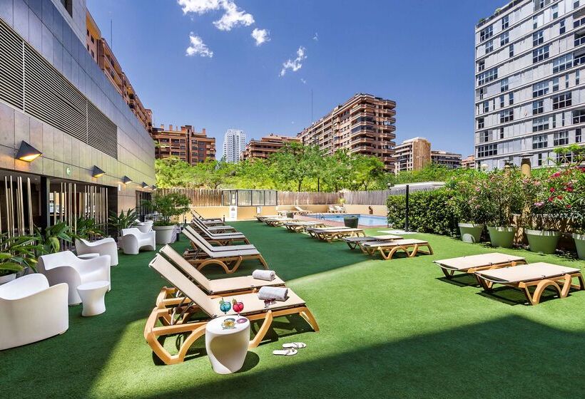 فندق Valencia Oceanic Affiliated By Meliá