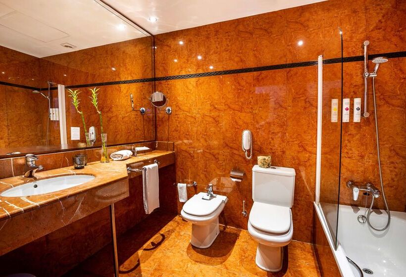 هتل Valencia Oceanic Affiliated By Meliá