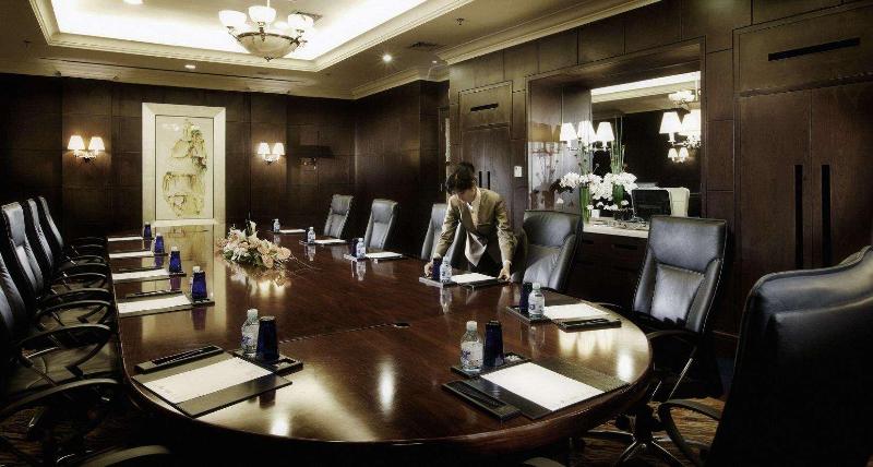 Отель Vcontinent Beijing Parkview Wuzhou