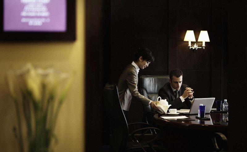 Отель Vcontinent Beijing Parkview Wuzhou