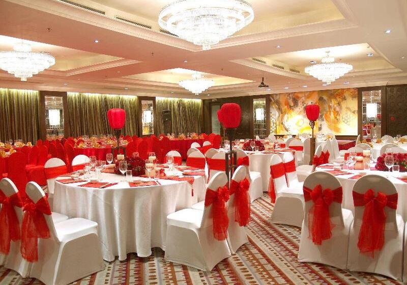 Отель Vcontinent Beijing Parkview Wuzhou