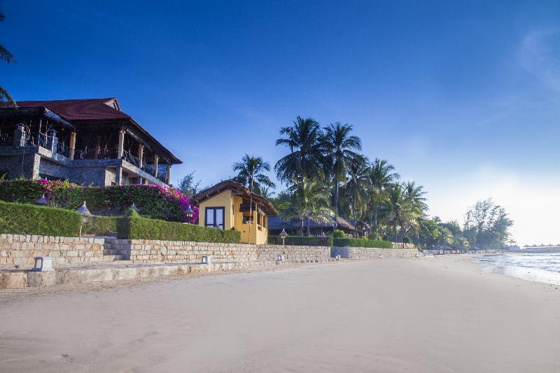 هتل Victoria Phan Thiet Beach Resort & Spa