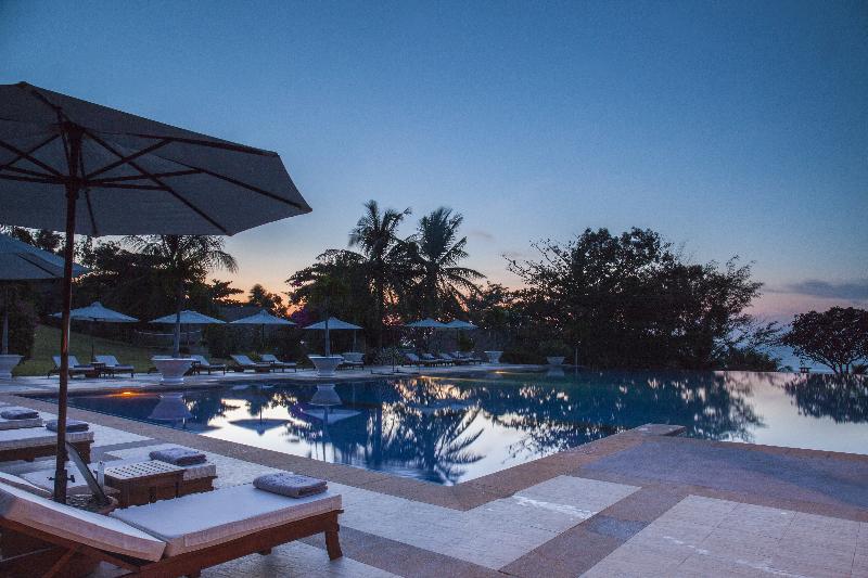 هتل Victoria Phan Thiet Beach Resort & Spa