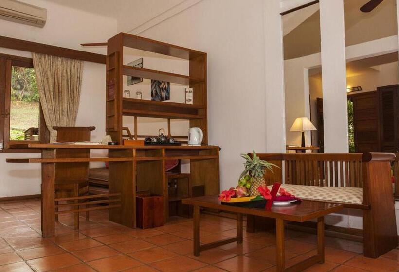 هتل Victoria Phan Thiet Beach Resort & Spa