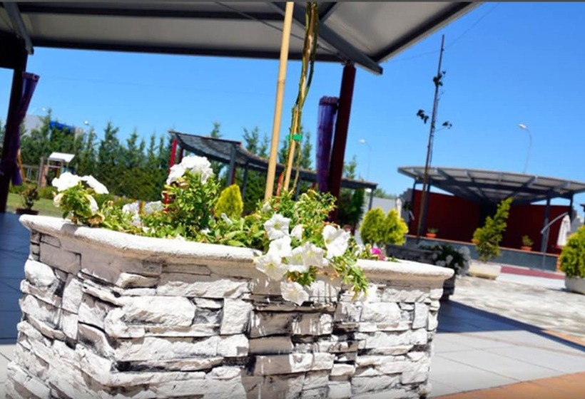 هتل Villa De Benavente