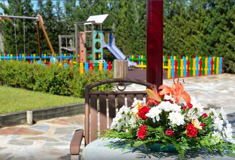 هتل Villa De Benavente