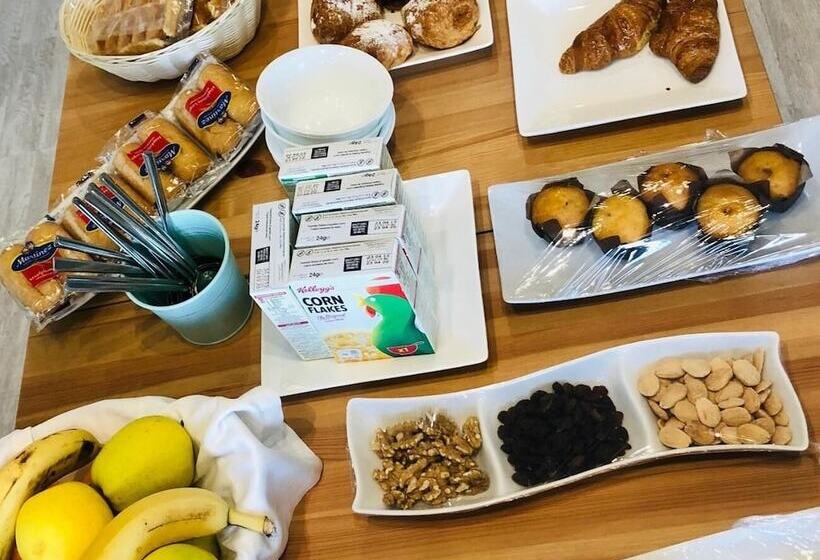 هتل Villa De Benavente