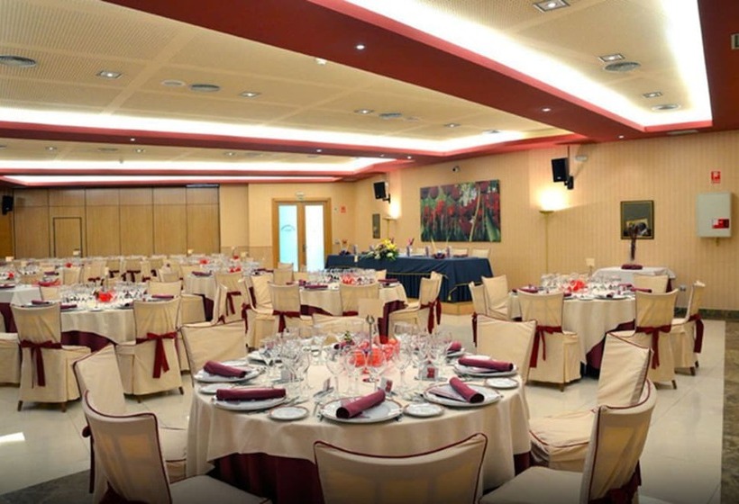 هتل Villa De Benavente