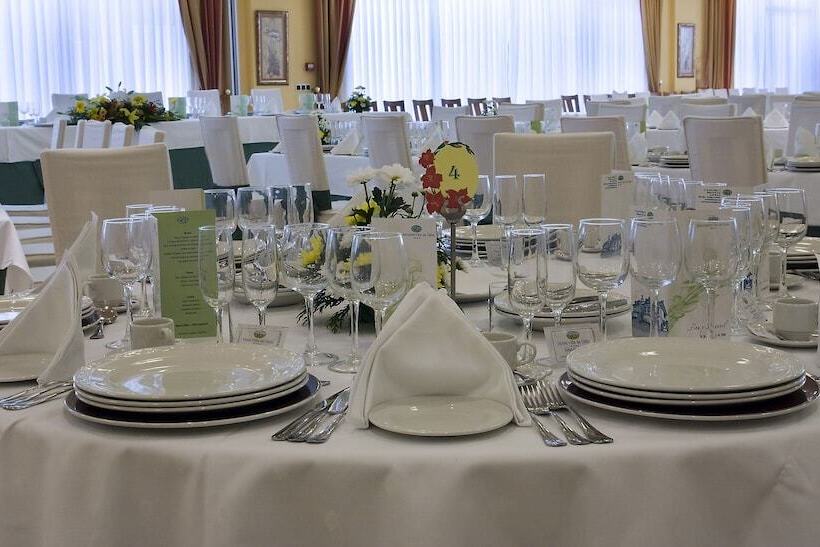 호텔 Villa De Gijon