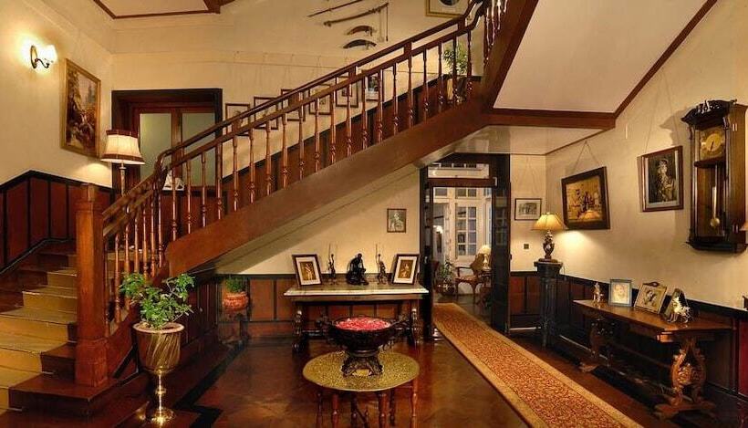 هتل Woodville Palace By Signum