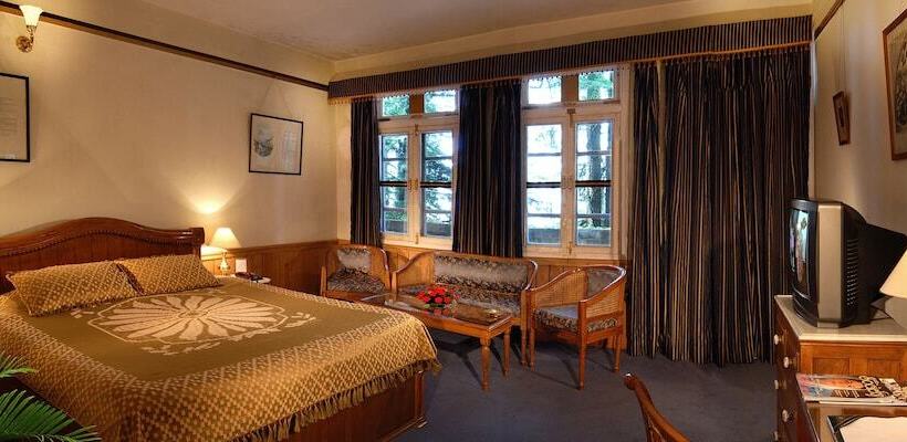 هتل Woodville Palace By Signum