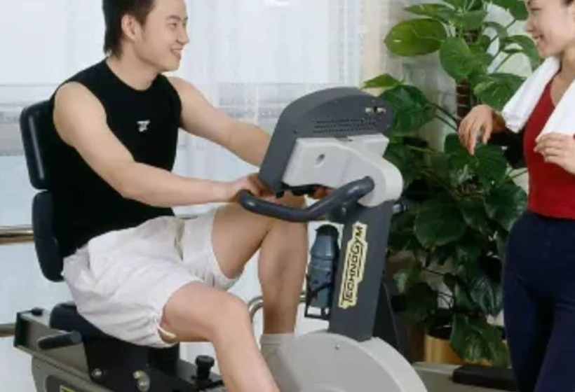 Отель Ramada Plaza Tianlu