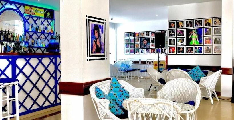 Apartamentos Turísticos Janelas Do Mar