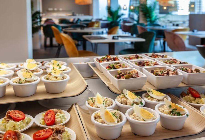 Kumara Serenoa by Lopesan Hotels