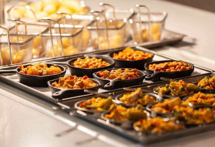 Kumara Serenoa by Lopesan Hotels