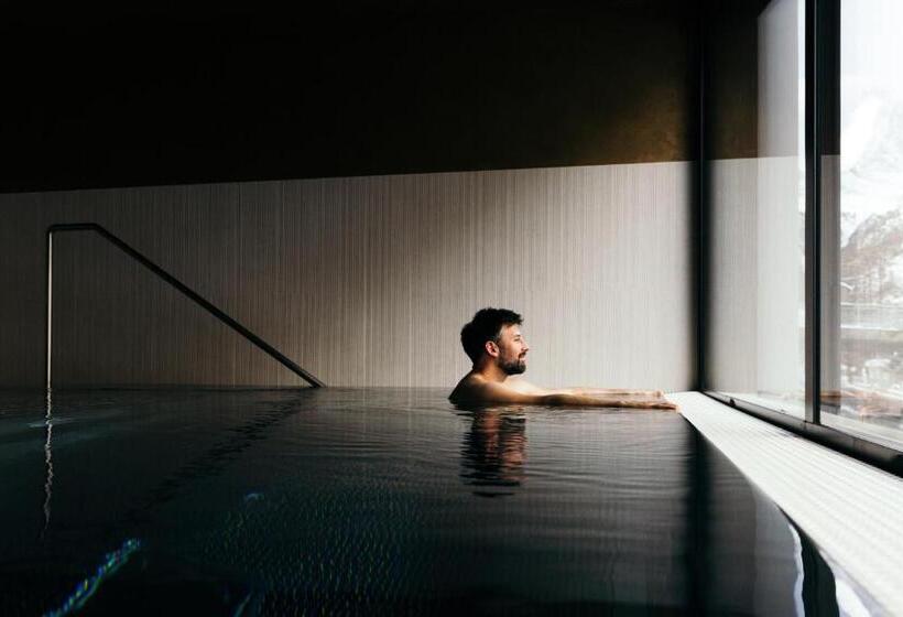 La Couronne Hotel & Spa