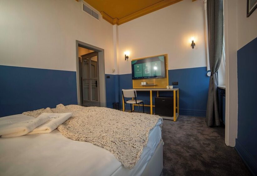 Maria Luisa by Introvert Hotels